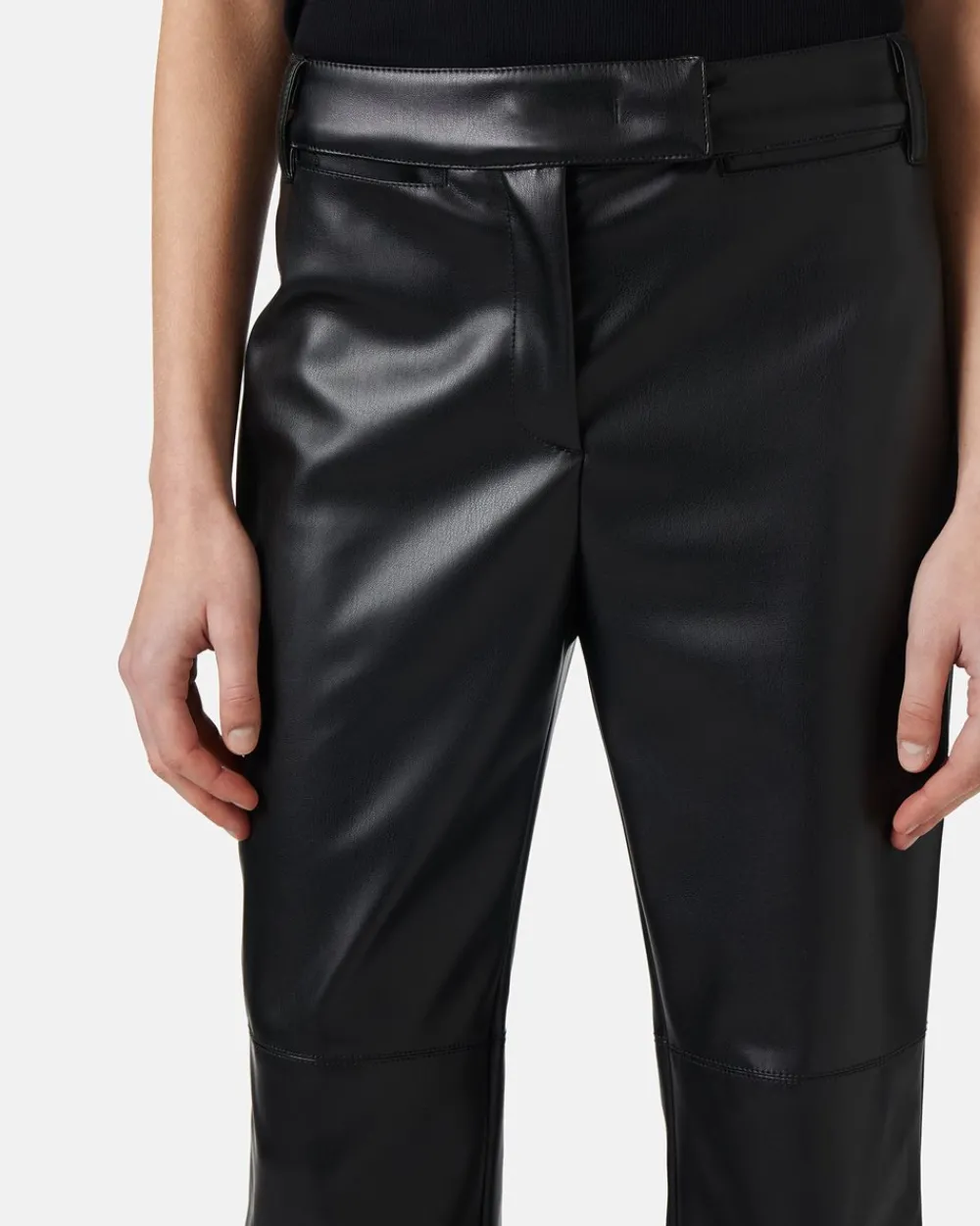 Women Iceberg Flare Fit Trousers In Faux Leather