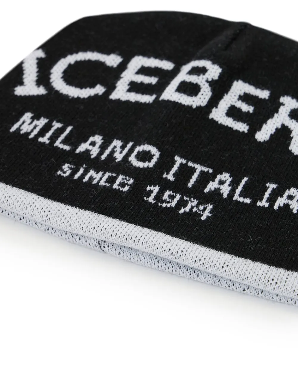 Iceberg Knitted Hat In Carded Wool Blend