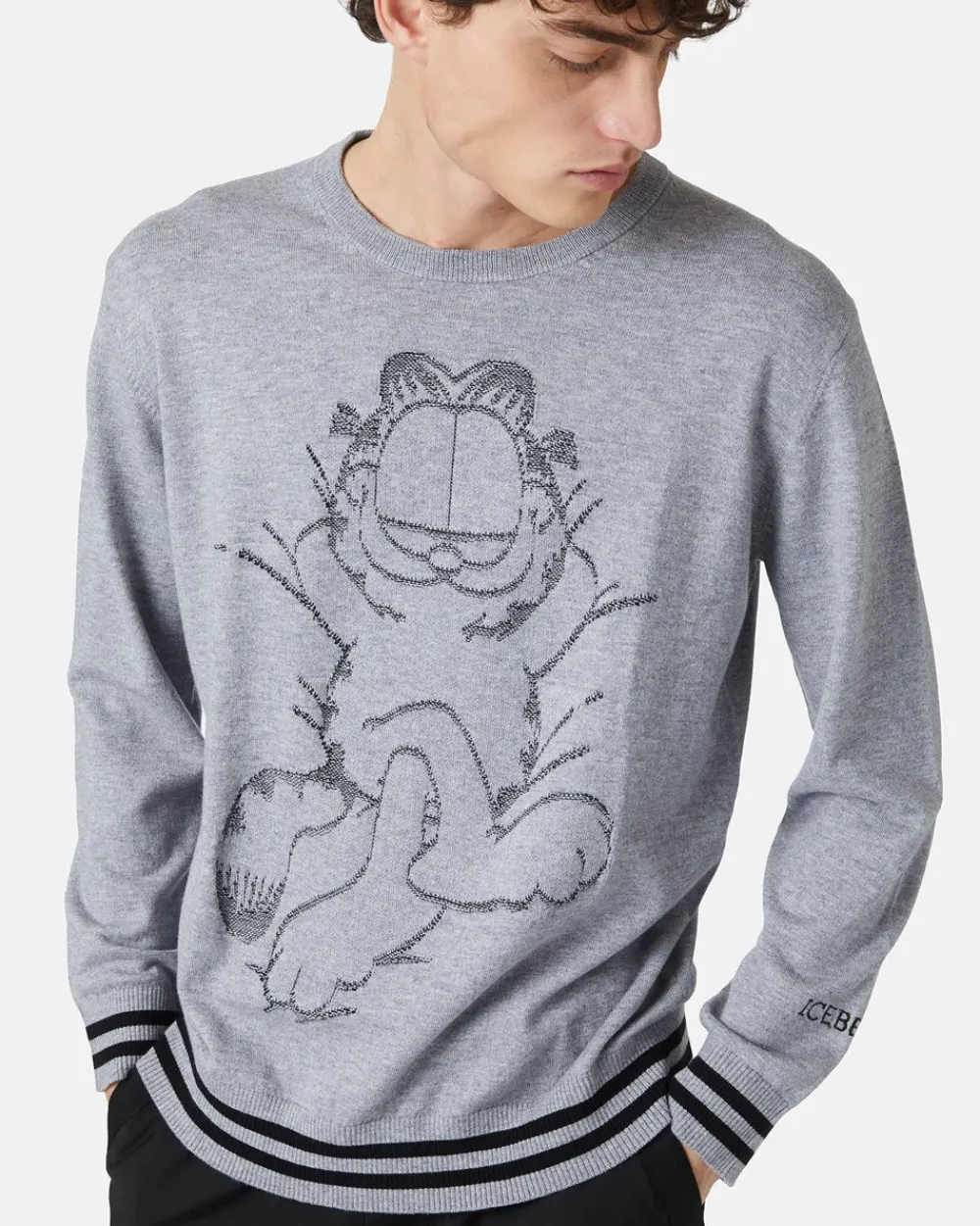 Iceberg Pullover With Garfield Design