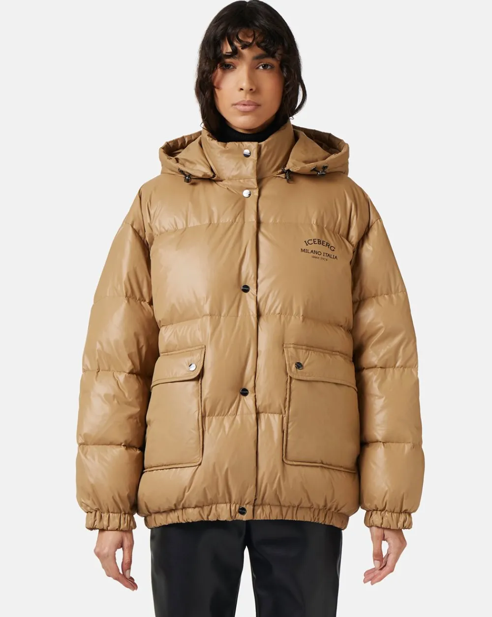 Women Iceberg Short Down Jacket With Real Down Hood